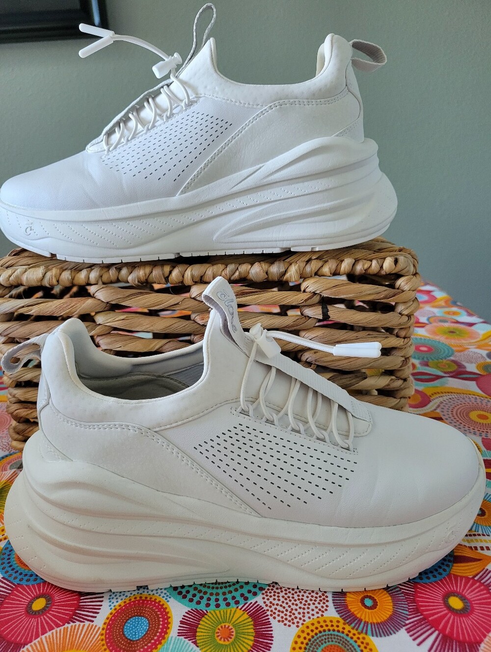 Clove Forte Women's Brilliant White Bungee Athletic Shoe Size 9.5